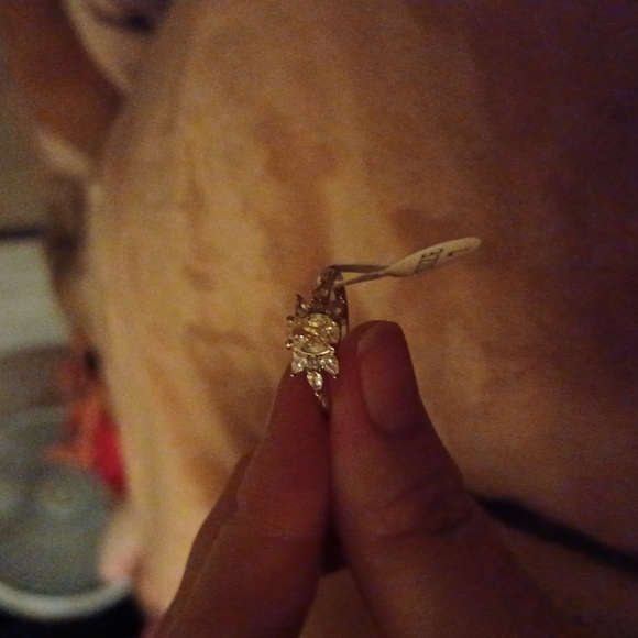 Ring - Picture 3 of 4